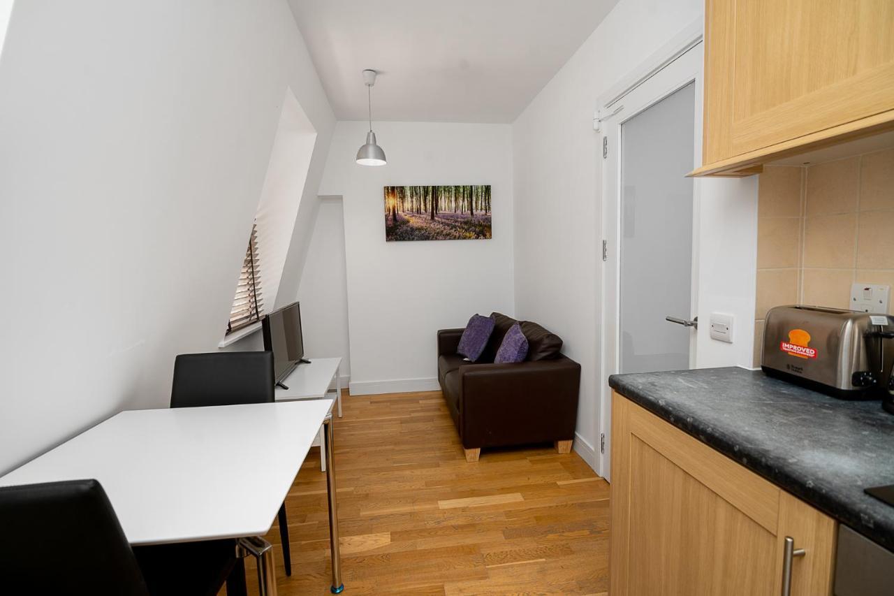 Modern 1 Bed Flat For Up To 2 People In Holborn, London With Free Wifi Apartment Bagian luar foto